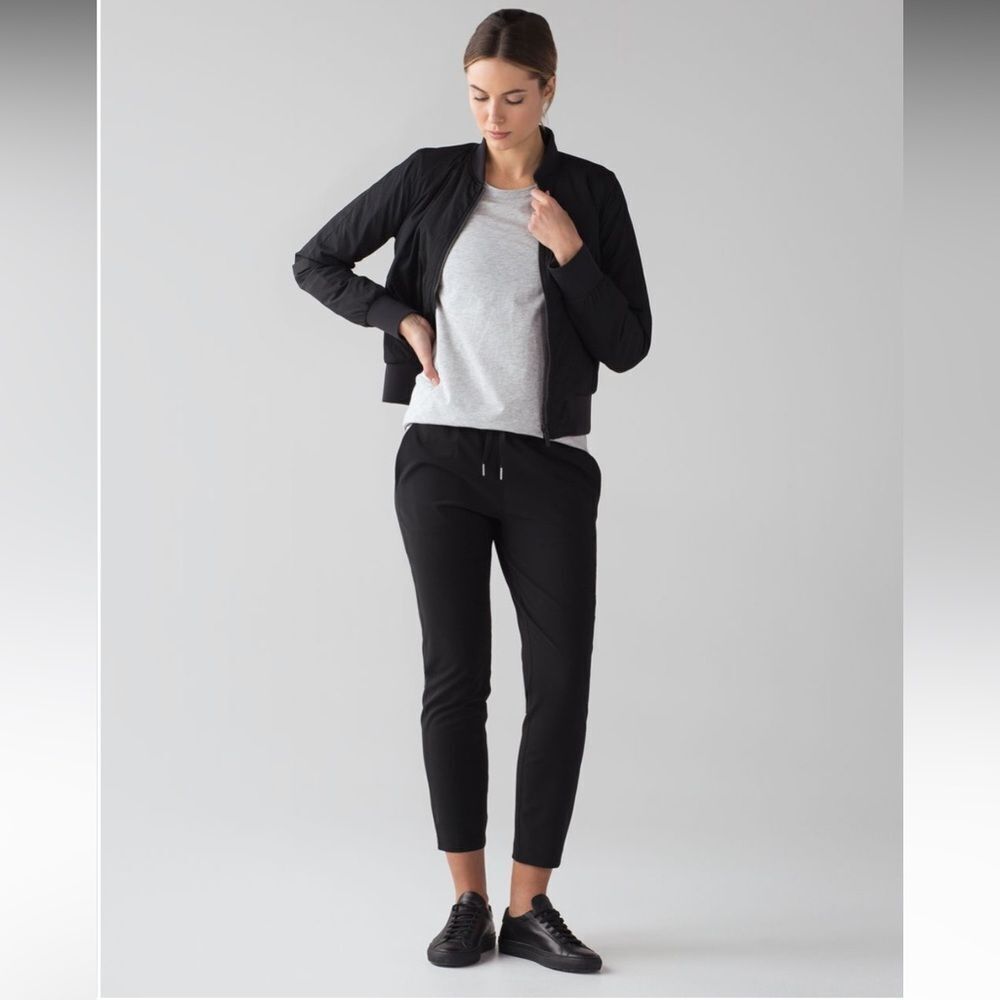 Lululemon On The Fly Pant Woven Active Jogger Black Women's Size 2 Comfort